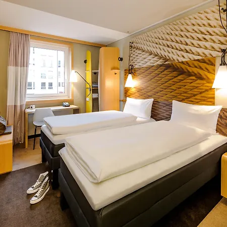 Ibis Arnulfpark Hotell 3*