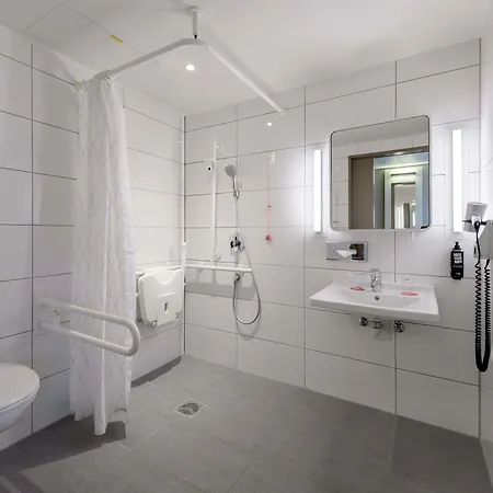 Hotell Ibis Arnulfpark 3*