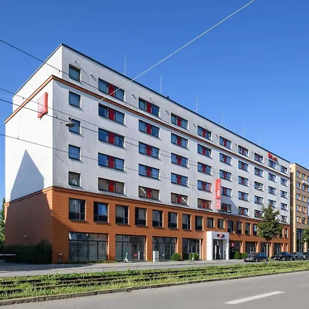 Hotell Ibis Arnulfpark 3*