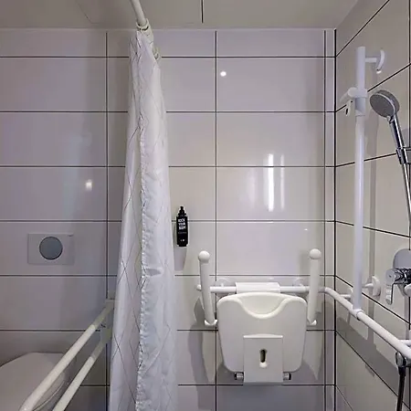 Ibis Arnulfpark Hotell 3*