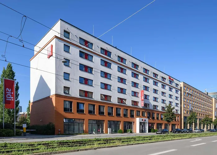 ホテル アイビス シティ アルヌルフパーク 3*